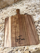 Load image into Gallery viewer, Personalized acacia wood cutting board with handle / charcuterie boards
