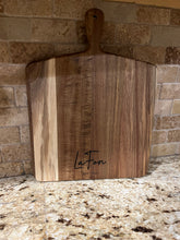 Load image into Gallery viewer, Personalized acacia wood cutting board with handle / charcuterie boards
