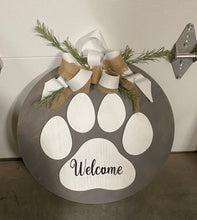 Load image into Gallery viewer, 21” Round Front Door Hanger Wreath - Knot In Your House
